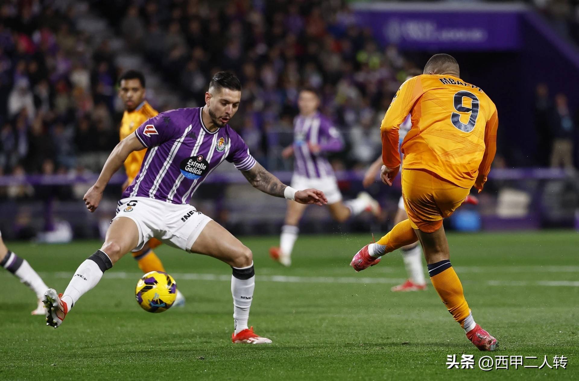 爱游戏入口-包含姆巴佩在皇家马德里比赛中爆冷，夺冠引发热议！赛场气氛高涨的词条