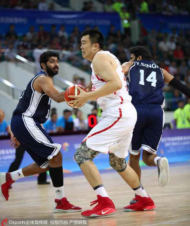 包含里程碑夜深圳男篮战术微调，欧篮联集结日刷纪录，媒体盛赞，赛季目标并未改变的词条